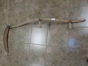 lot 37005 image: Antique Vintage Hand Hay Scythe