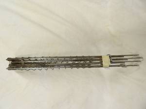 lot 1430 image: Grill Fish Fry Holders-4