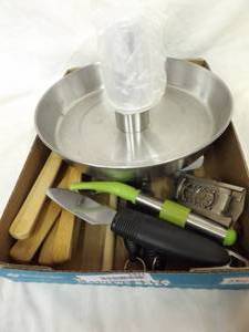lot 1431 image: Wooden Spoon & Kitchen Utensils