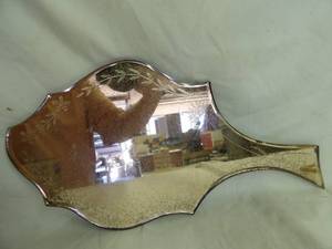 lot 1452 image: Vintage Peach Colored Mirror