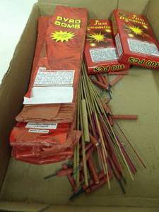 lot 1459 image: Fire Crackers