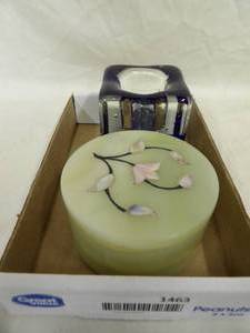 lot 1463 image: Cool Art Glass Candle Holder, Glass Trinket Dish
