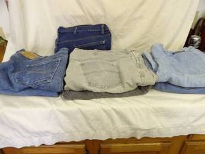 lot 1492 image: Mixed Brand of Jeans 40 Plus sizes