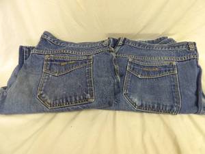 lot 1493 image: 2 Pair Pierre Cardin Jeans size 42