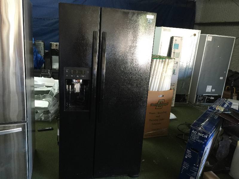 lot 8701 image: Kenmore 51819 21.9 Cu. Ft. Side-by-Side Refrigerator with Dispenser