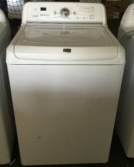 lot 8711 image: Maytag Bravos Top Load Washer