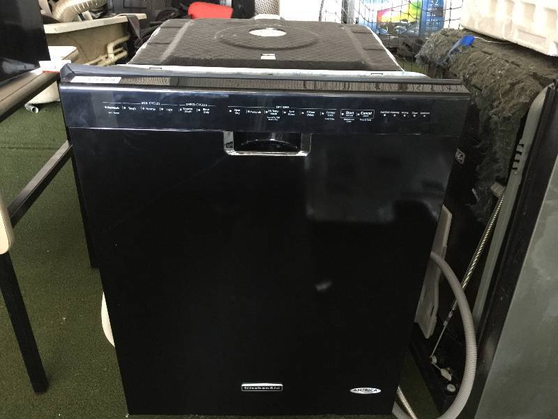 lot 8715 image: KitchenAid Front Control Dishwasher with Stainless Steel Tub, ProWash Cycle, 46 dBA