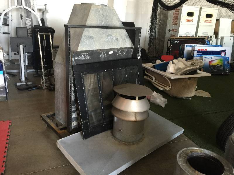 lot 8734 image: HEATILATOR FIREPLACE INSERT