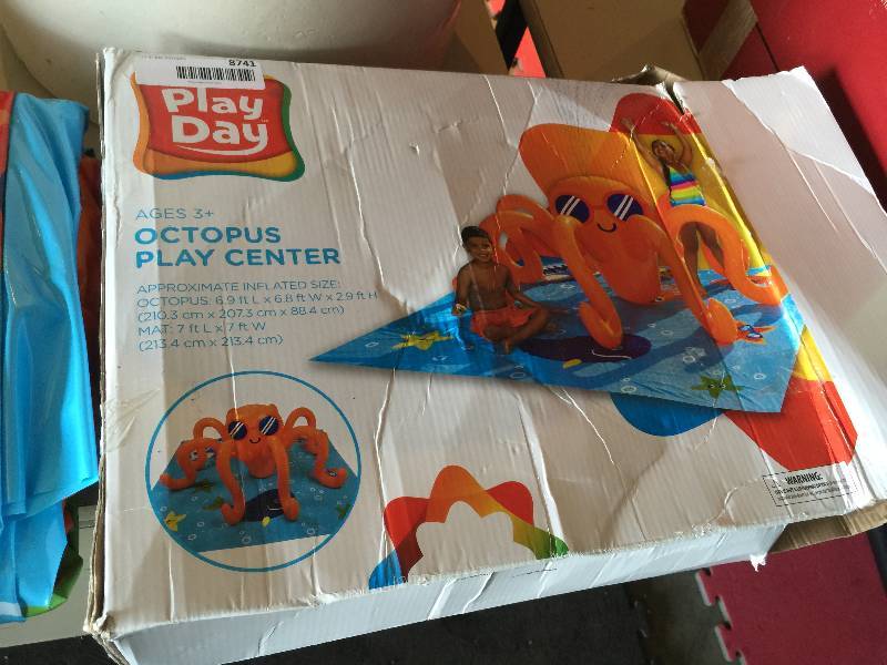 lot 8741 image: Play Day Octopus Play Center Swimming Pool