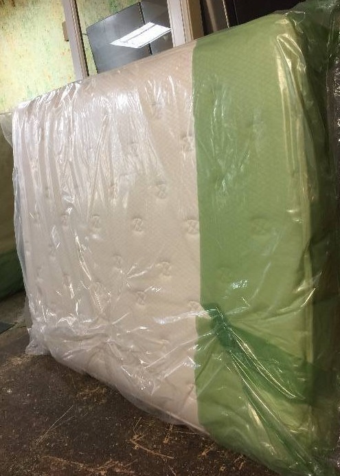 lot 1351 image: SEALY POSTUREPEDIC ENCORE ULTRA PLUSH QUEEN MATTRESS