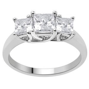 lot 24065 image: Divina 14KT Gold 2.00ct TDW Certified Diamond 3-Stone Engagement Ring Color H-I Clarity I1-I2 - Retail$2087.98 Size 5.5