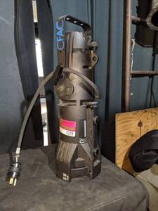 lot 4329 image: SOURCE FOUR jr ELLIPSOIDAL SERIES stage fixture