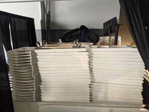 lot 4348 image: (210) Wood folding chairs