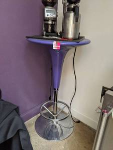 lot 4370 image: Purple round table