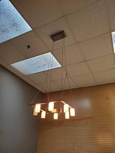 lot 4374 image: Hanging Chandelier