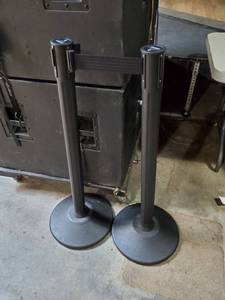 lot 4385 image: Pair Of Stanchions