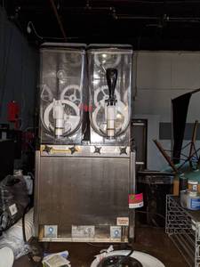 lot 4408 image: Crathco Granita slushy margarita machine