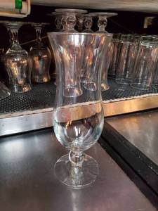 lot 2280 image: (16) Daqauri Glasses