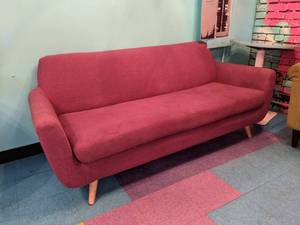lot 2301 image: Pink Couch