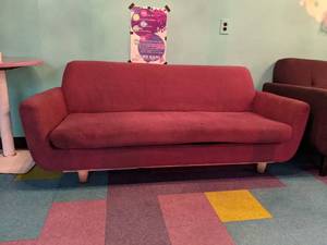 lot 2303 image: Pink Couch