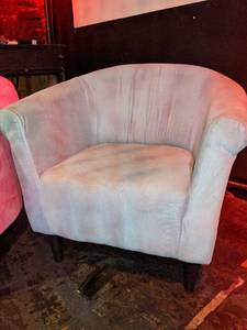 lot 2311 image: Blue chair