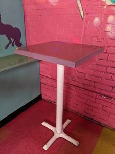 lot 2336 image: 2ft x 2ft Square table