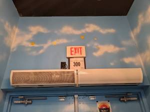 lot 2353 image: (2) Air curtains