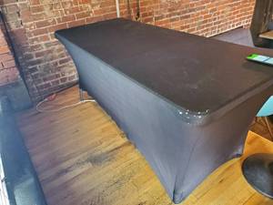 lot 2409 image: 6ft Spandex DJ Table Skirt