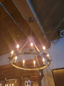 lot 2420 image: 24in Chandelier