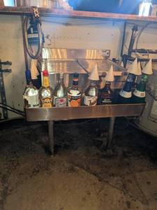 lot 2426 image: Krowne ice well w side rails