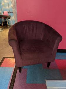 lot 2306 image: Pink chair