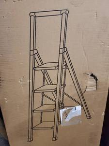 lot 5487 image: Gam Gem Ladder 