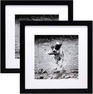 lot 5584 image: Black Gallery Picture Frame