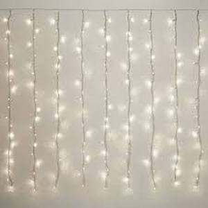 lot 5637 image: Curtain String Lights