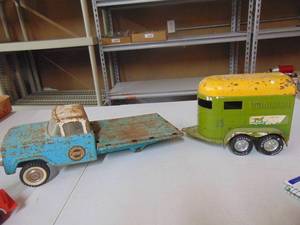lot 3247 image: Nylint Ranch Truck and Horse Trailer, Fire Truck