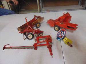 lot 3259 image: Metal Toys