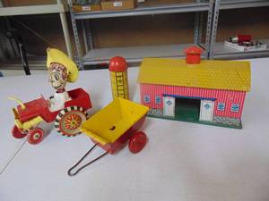 lot 3283 image: Metal Farm Toys