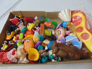 lot 3294 image: McDonalds Kids Meal Toys
