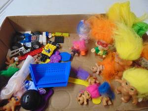 lot 3298 image: McDonalds Kids Meal Toys