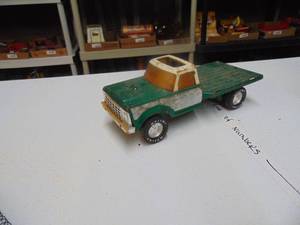 lot 3316 image: Nylint Ford Stakebed Truck