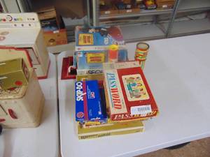 lot 3321 image: Assorted Board Games