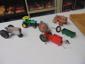 lot 3331 image: Metal Farm Toys
