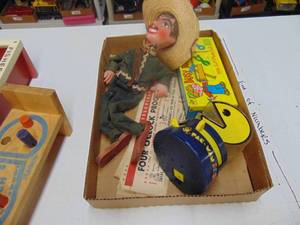 lot 3355 image: Vintage Toys