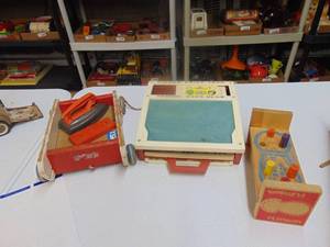 lot 3356 image: Fisher Price School Days Desk and More
