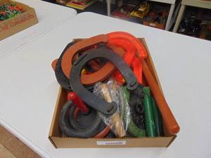 lot 3361 image: Childs Horse Shoe and Ring Toss