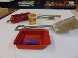 lot 3375 image: Assorted Metal Toys