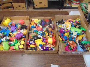 lot 3380 image: Miscellaneous McDonalds Toys