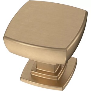 lot 64859 image: Parow 1 18 Length Square Knob (Set of 10)