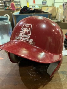 lot 64895 image: Rawlings 90mph Red Adult (s) 6 58-6 34.