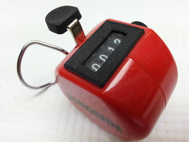 lot 9170 image: Count the clicks with this counter.  Carry it on your belt or on the bed stand.  Rotate it back to zero with the dial on the side.
